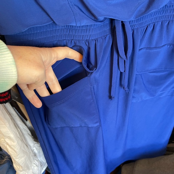 Sleeveless STRETCHY Pocket Dress By RN Studio Size 4 NWOT Navy - Picture 7 of 8